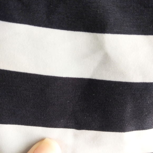 Loft navy striped v-neck blouse {minor flaws} - Picture 5 of 6